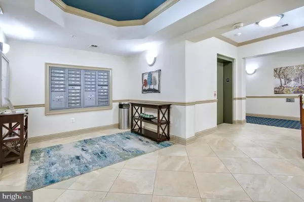Odenton, MD 21113,8609 WINTERGREEN CT #408
