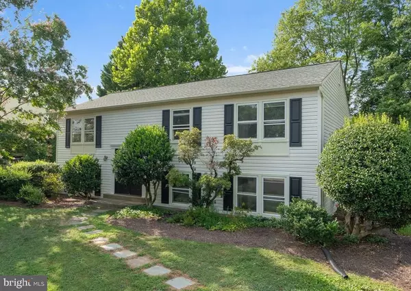 12721 CARLSBAD CT, Herndon, VA 20171