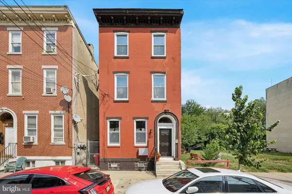 Philadelphia, PA 19130,861 N 20TH ST ##3