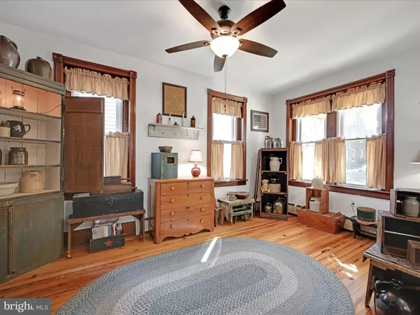 Newmanstown, PA 17073,211 E MAIN ST