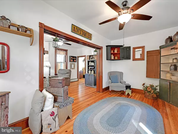 Newmanstown, PA 17073,211 E MAIN ST