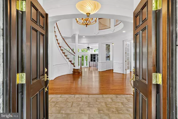 Arlington, VA 22207,3950 27TH RD N