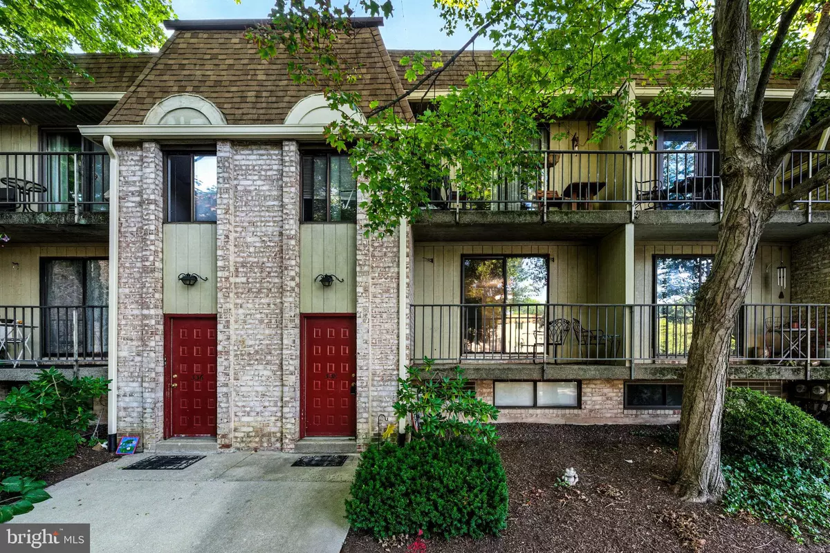 Wallingford, PA 19086,338-A SAYBROOK LN