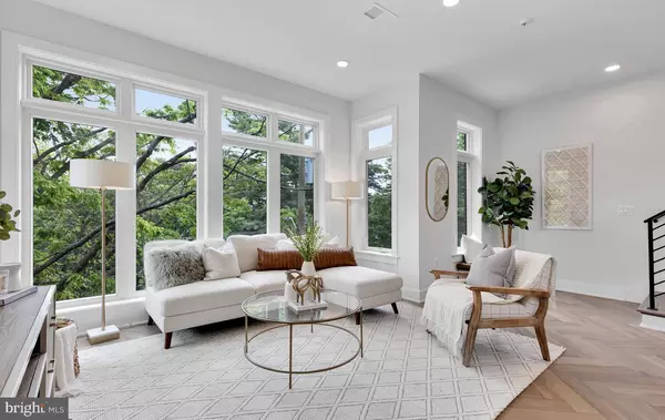 Washington, DC 20015,4315 HARRISON ST NW #7