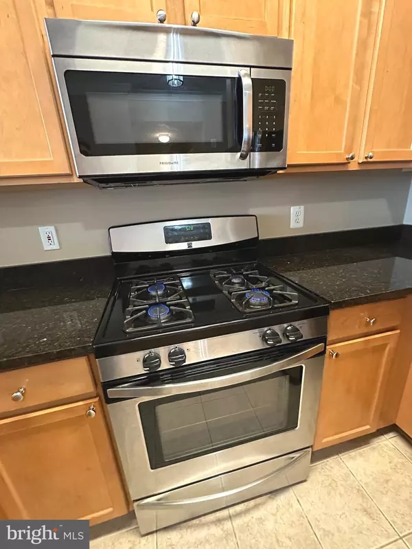 Reston, VA 20190,12000 MARKET ST #311