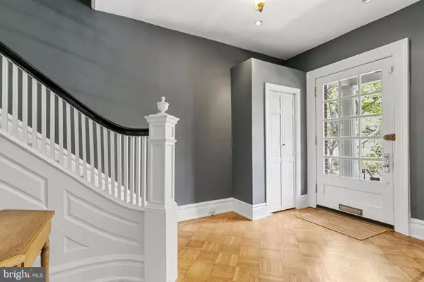 Washington, DC 20009,2332 19TH ST NW