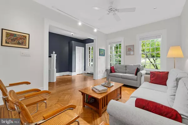 Washington, DC 20009,2332 19TH ST NW