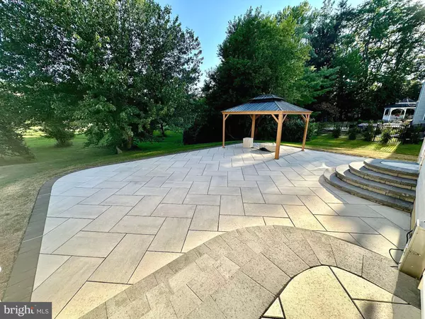 East Windsor, NJ 08520,16 LOCKEWOOD LN