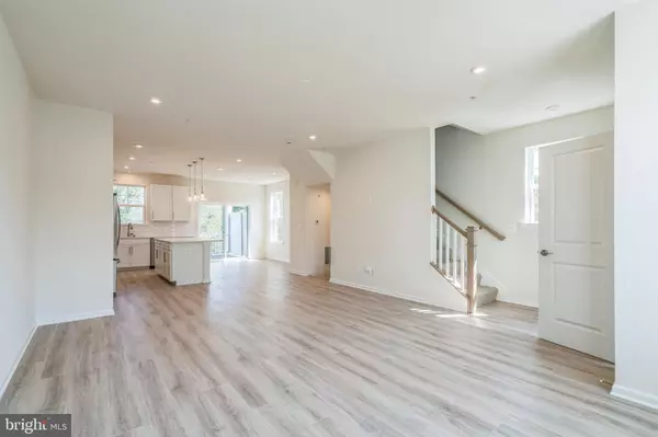 Cambridge, MD 21613,2 RIVERSIDE WHARF