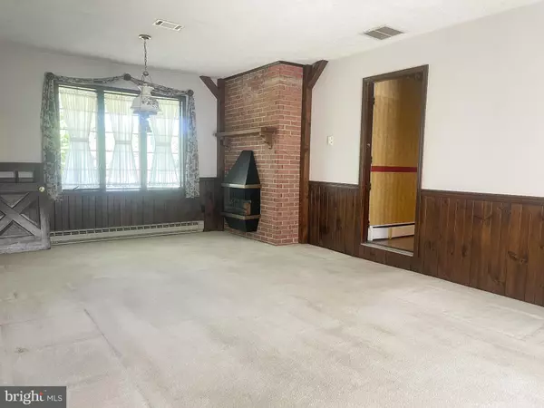 Hedgesville, WV 25427,13390 BACK CREEK VALLEY RD