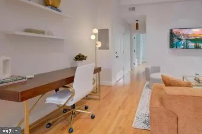 Washington, DC 20002,208 T ST NE #4