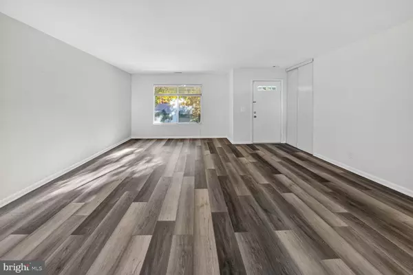 Silver Spring, MD 20906,14507 ELMHAN CT #182-B