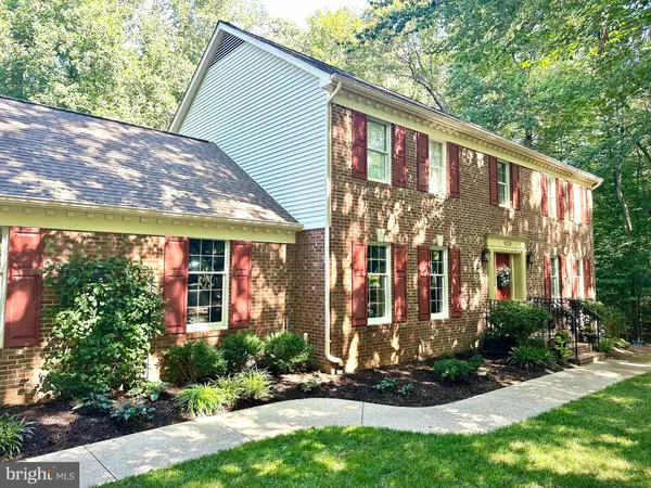 Manassas, VA 20112,8228 HONEYSUCKLE RD