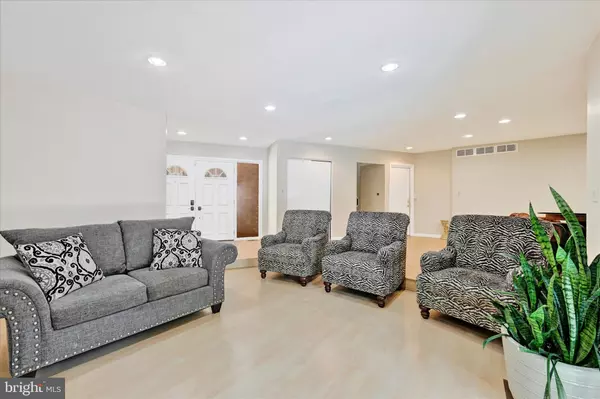 Owings Mills, MD 21117,2304 VELVET RIDGE DR