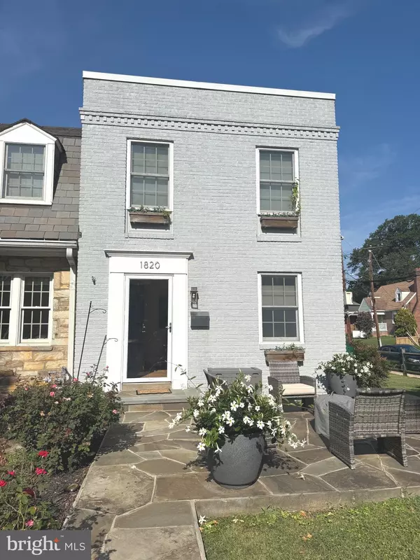 1820 LESLIE AVE, Alexandria, VA 22301