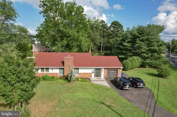 11 LAKEVILLA DR, Voorhees, NJ 08043