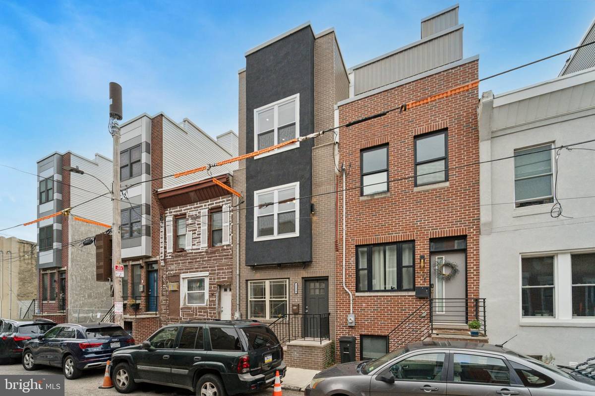 Philadelphia, PA 19145,2124 FERNON ST