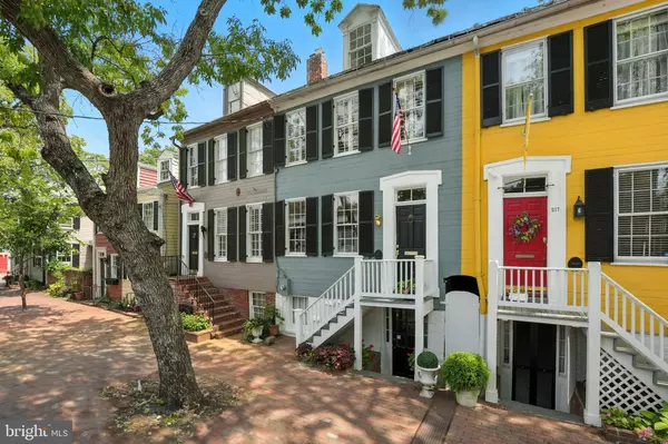 Alexandria, VA 22314,219 N PITT ST