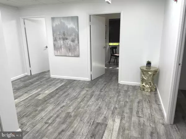 Rockville, MD 20852,3202 TOWER OAKS BLVD #180