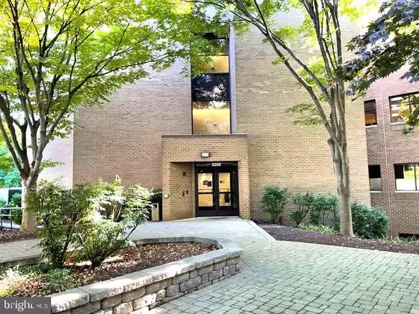 3202 TOWER OAKS BLVD #180, Rockville, MD 20852