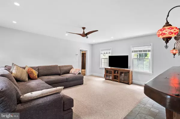 Warminster, PA 18974,102 E BRISTOL RD