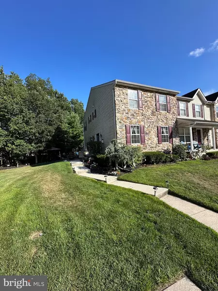 39 NORMANS FORD DR, Sicklerville, NJ 08081