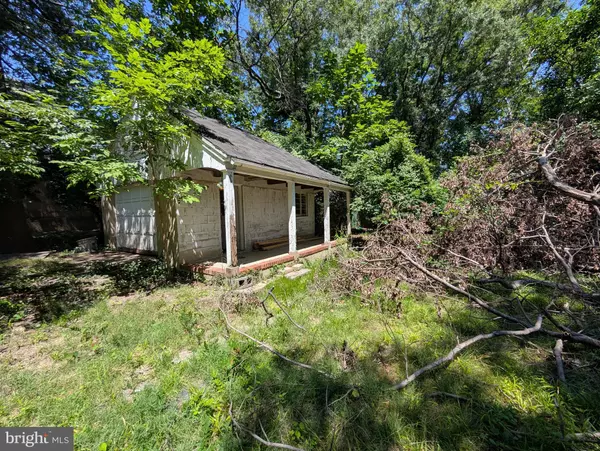 Takoma Park, MD 20912,707 NEW YORK AVE
