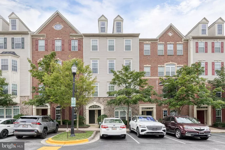 7558-B STONEY RUN DR #7558B, Hanover, MD 21076