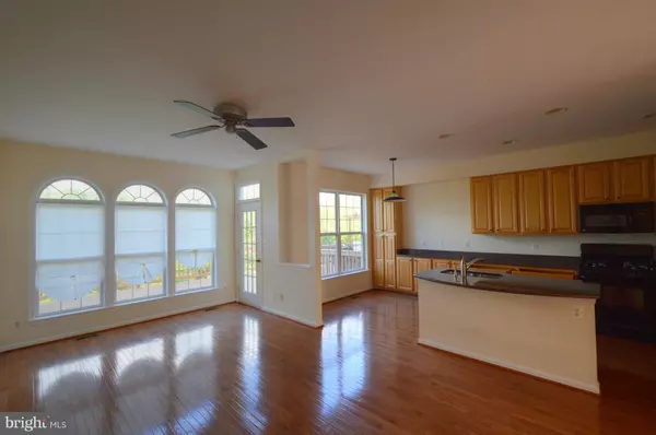 Leesburg, VA 20175,182 SPENCER TER SE