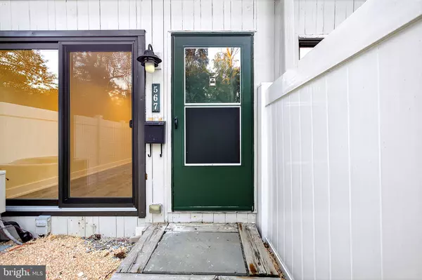 West Chester, PA 19382,567 SUMMIT HOUSE