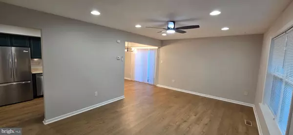 Sicklerville, NJ 08081,6 LYRIC CT