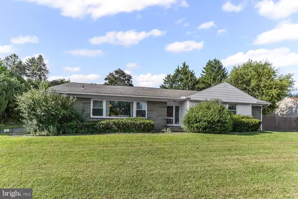 1405 CARDINAL DR, Coatesville, PA 19320