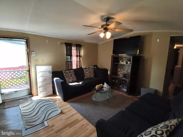 West Grove, PA 19390,11 CREEKSIDE DR