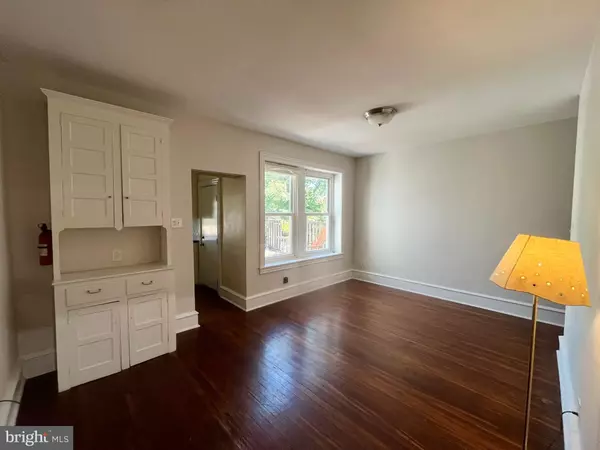 Philadelphia, PA 19119,6751 GERMANTOWN AVE #2