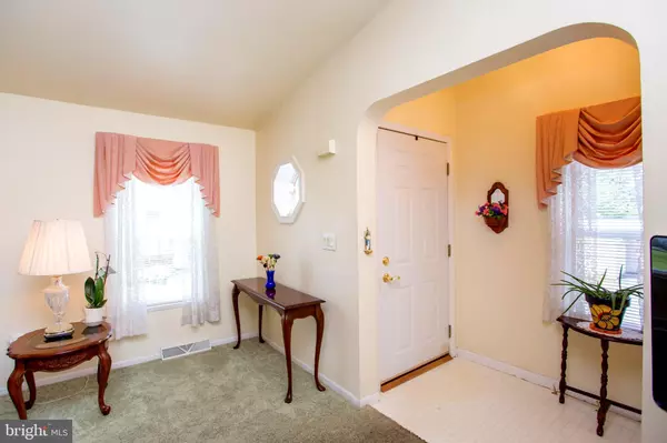 Sellersville, PA 18960,69 MAPLELEAF DR