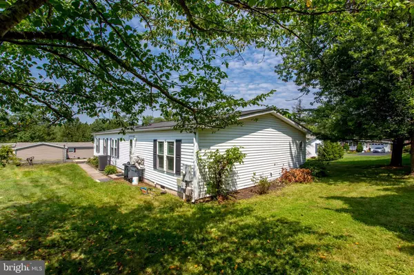 Sellersville, PA 18960,69 MAPLELEAF DR