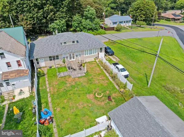 Summit Hill, PA 18250,1-3 W LEHIGH ST