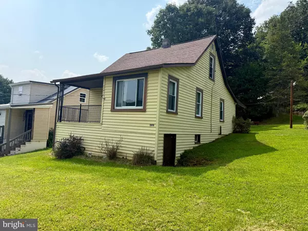 11919 AMHERST AVE NE, Cumberland, MD 21502