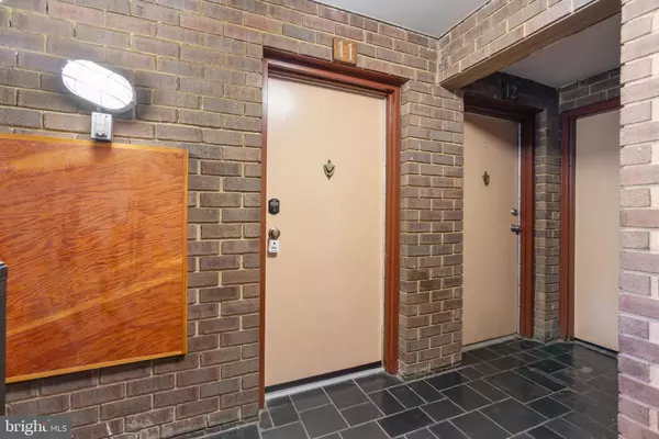 Columbia, MD 21045,8727 HAYSHED LN #11