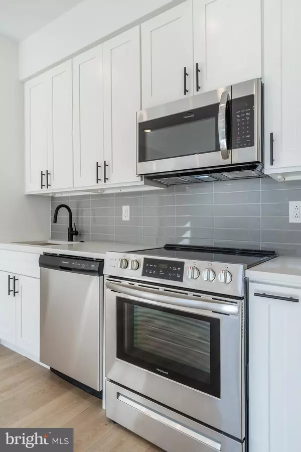Philadelphia, PA 19125,2002 FRANKFORD AVE #202