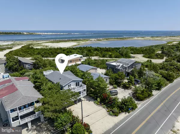 Barnegat Light, NJ 08006,5 W 4TH ST