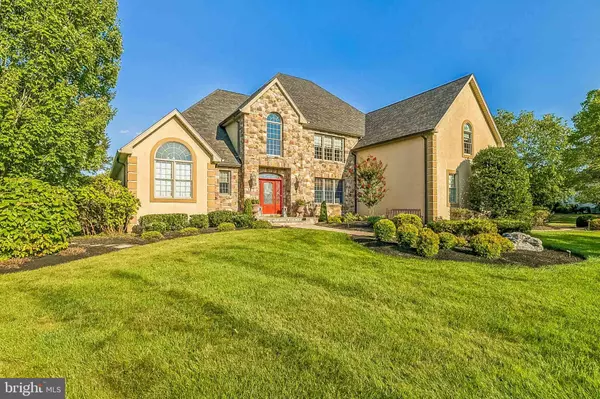 21 BELAMOUR DR, Washington Crossing, PA 18977