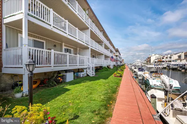 Ocean City, MD 21842,714 MOORING RD #C304