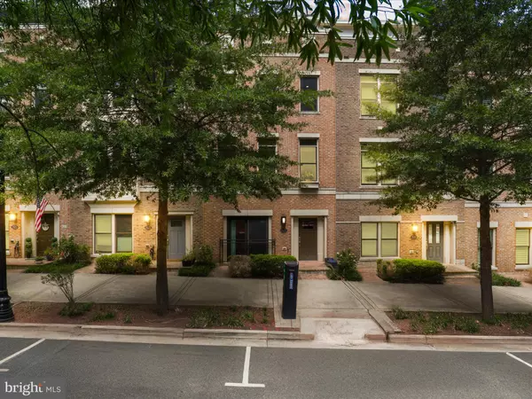 1521 16TH RD N, Arlington, VA 22209