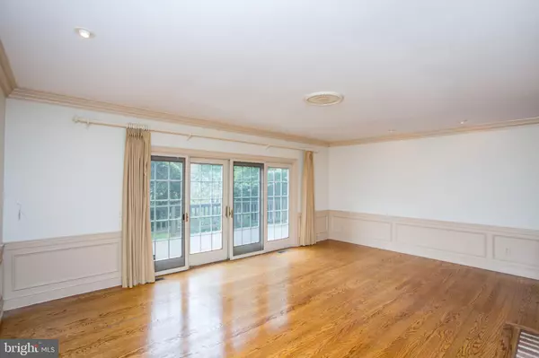 Doylestown, PA 18901,32 HIBISCUS CT