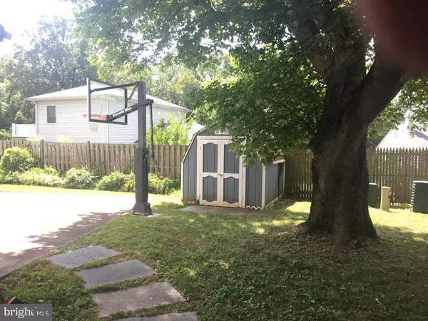 Falls Church, VA 22043,6516 CAPE CT