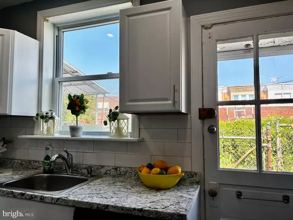 Philadelphia, PA 19134,3318 ALMOND ST