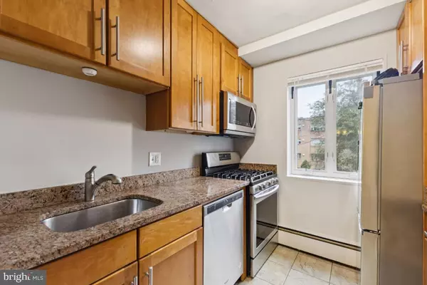 Takoma Park, MD 20912,111 LEE AVE #110