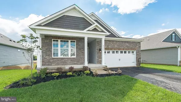 1530 DRESDEN DR, Breinigsville, PA 18031
