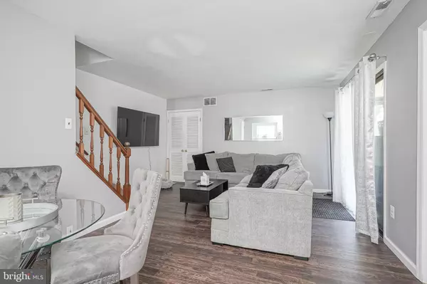 Blackwood, NJ 08012,55 CHERRY CIR